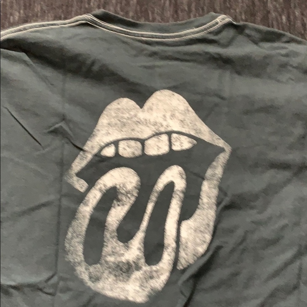 Graphic Tee - Picture 3 of 3
